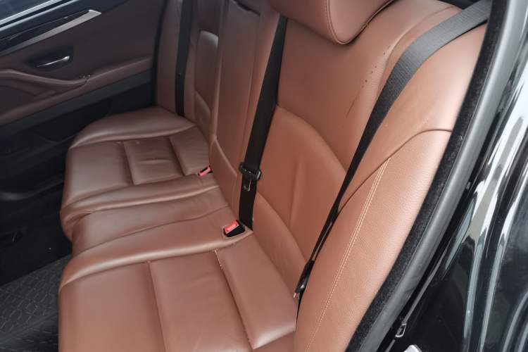 Used BMW 5 Series 2014 535Li Leading Model Left Rear Seat