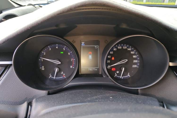 Used Toyota IZOA 2018 2.0L Yidong Version China V Standard