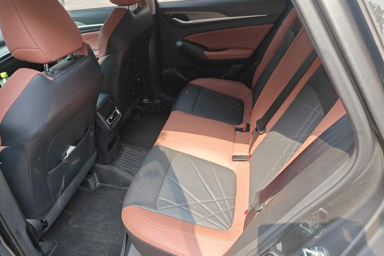 Used CHANGAN Eado 2023 Changan Edition PLUS Blue Whale NE 1.4T GDI DCT Prestige Version