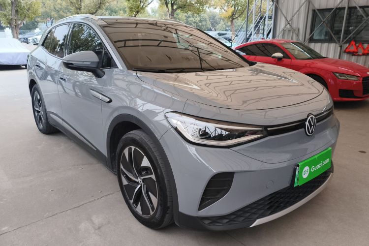 Used Volkswagen ID.4 CROZZ 2024 PURE+ model Front Right 45 Deg