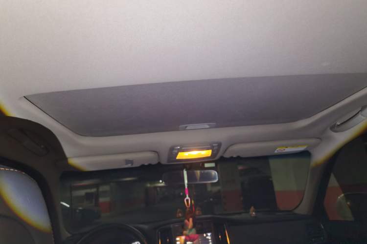 Used Toyota Crown 2015 2.0T Fashion Edition