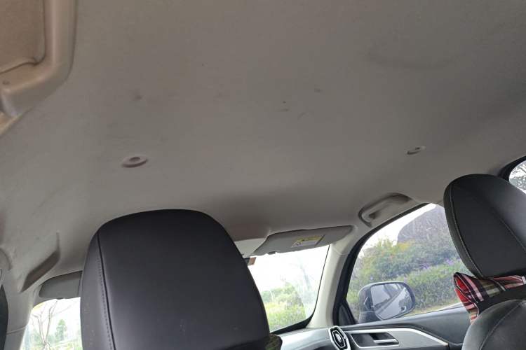 Used Great Wall King Kong Poer 2023 2.0T Automatic Diesel 4x4 Elite Edition Flatbed GW4D20M Headliner