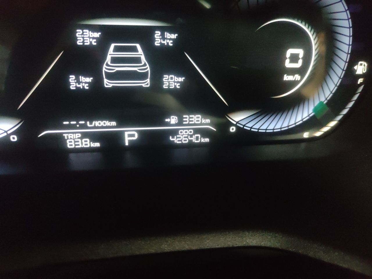 Geely Auto Emgrand 2022 4th Generation 1.5L CVT Luxury Model - Premium — снимка 12