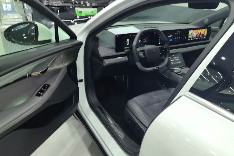 Used VOYAH PASSION 2023 Four-Wheel Drive Flagship Edition