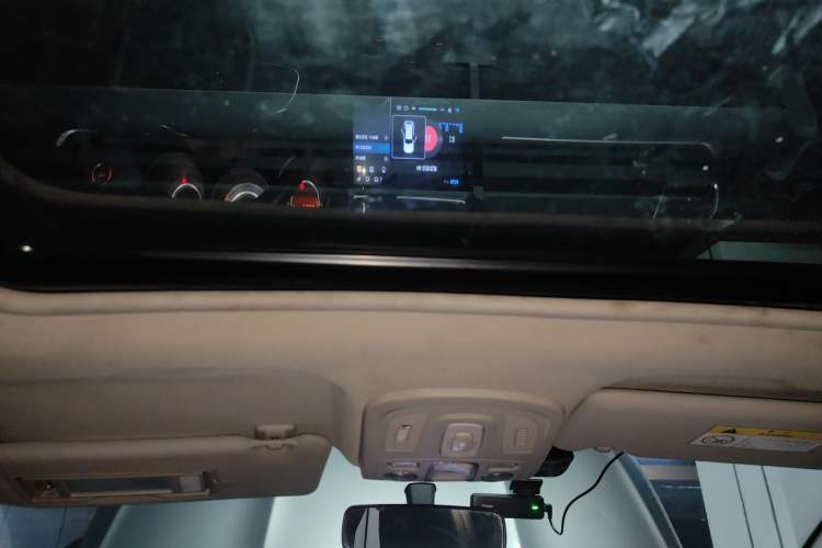 Used Citroen C4L 2013 1.6 THP Automatic Impression Edition Headliner