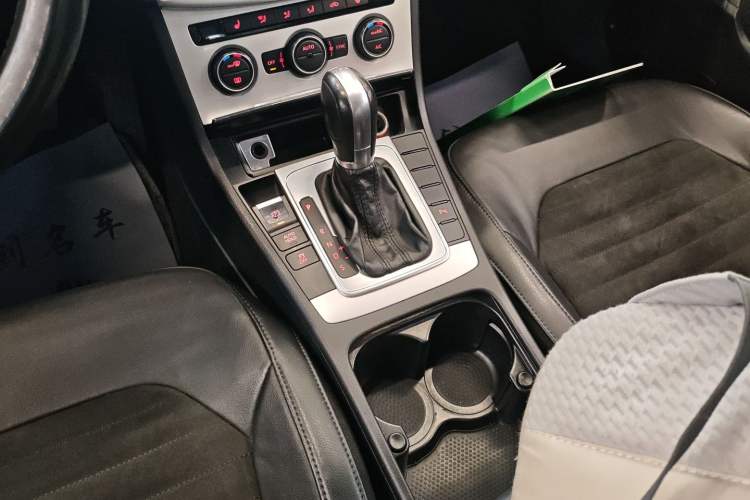 Used Volkswagen Magotan 2015 1.8TSI Luxury Model