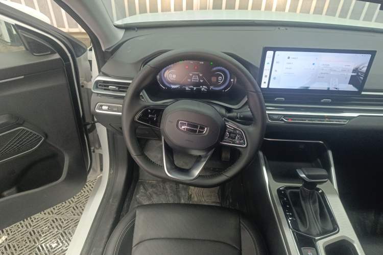 Used Geely Auto Emgrand 2023 4th Generation Champion Edition 1.5L CVT Luxury Model
