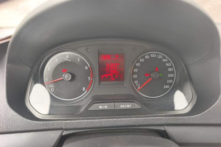 Used Volkswagen Jetta 2019 Dream Edition 1.5L Automatic Fashionable Version Odometer Close Up