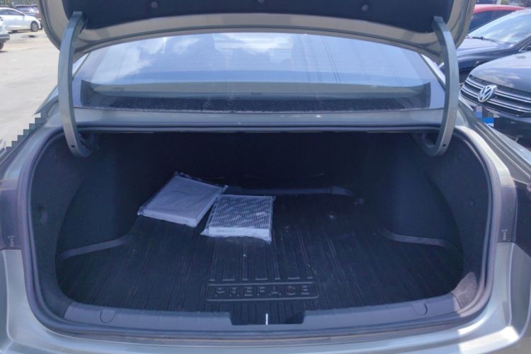 Used Geely Auto Preface 2023 1.5TD Kunlun Edition Trunk