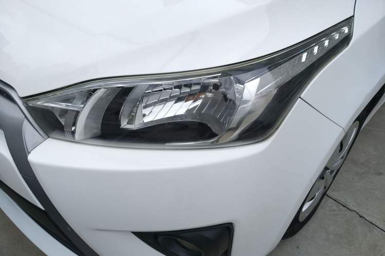 Used Toyota YARiS L Zhi Xuan 2015 1.5E Automatic Charm Edition Left Front Headlight