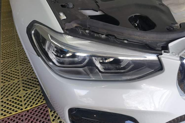 Used BMW X3 2021 xDrive25i Luxury Package Right Front Headlight