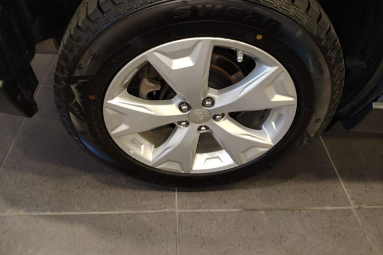 Used Subaru Forester 2013 2.5i Automatic Luxury Edition
