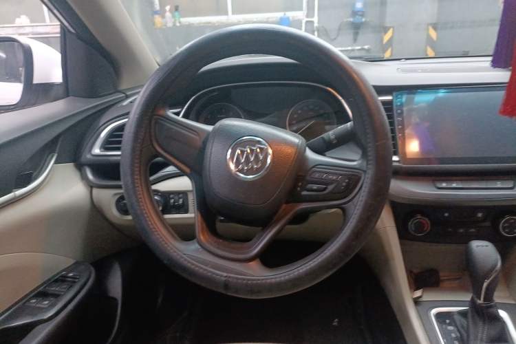 Used Buick GT 2018 15T Dual-Clutch Advanced Model China V Standard Steering Wheel