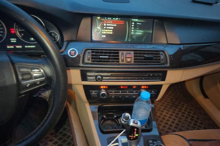 Used BMW 5 Series 2013 530Li Leading Model