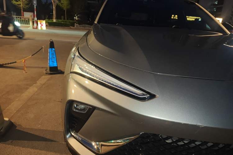 Used Buick Envista 2022 1.5T GS Trendy Ignition Edition Right Front Headlight