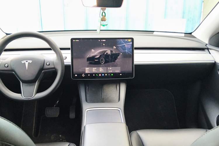 Used Tesla Model Y 2023 Rear-Wheel-Drive Version Headliner