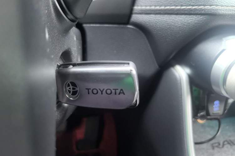 Used Toyota RAV4 2020 2.0L CVT Two-Wheel Drive Urban Edition