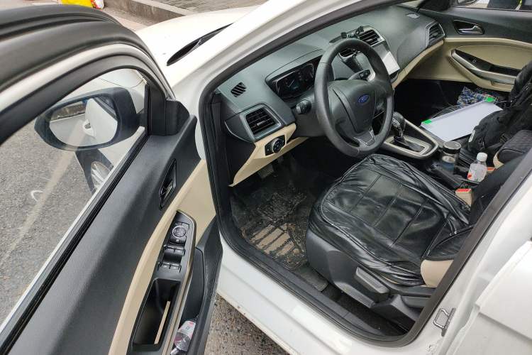 Used Ford Escort 2015 1.5L Automatic Comfort Edition