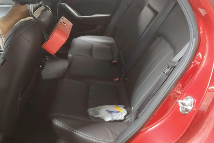 Used Mazda CX-4 2018 2.0L Automatic Two-Wheel Drive Blue Sky Premium Upgrade Version China V Standard