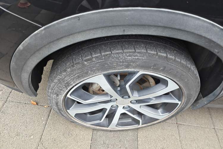 Used Lynk & Co 05 2020 2.0TD Four-Wheel Drive HypeHalo Right Rear Wheel Hub