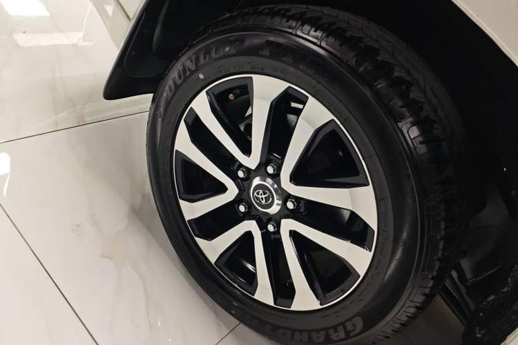 Used Toyota Land Cruiser 2019 4.0L GX-R GT Dual Fuel Velvet Middle East