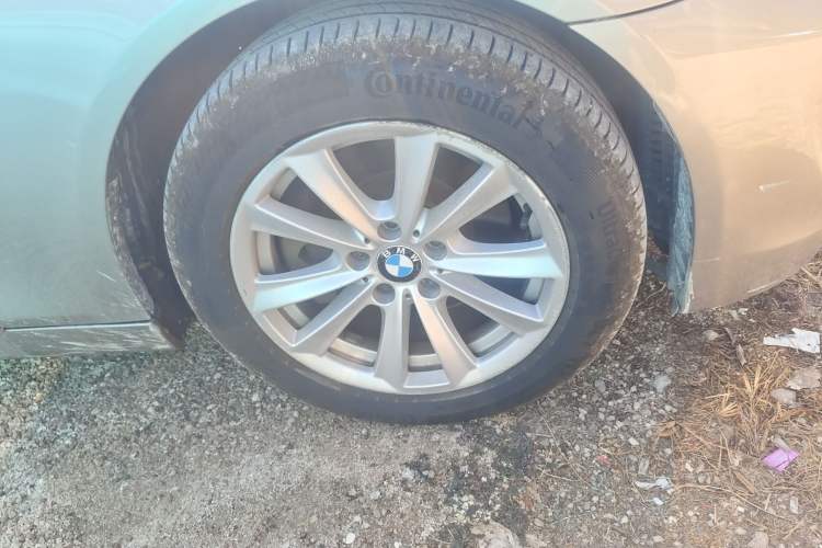 Used BMW 5 Series 2012 523Li Luxury Model Right Front Wheel Hub