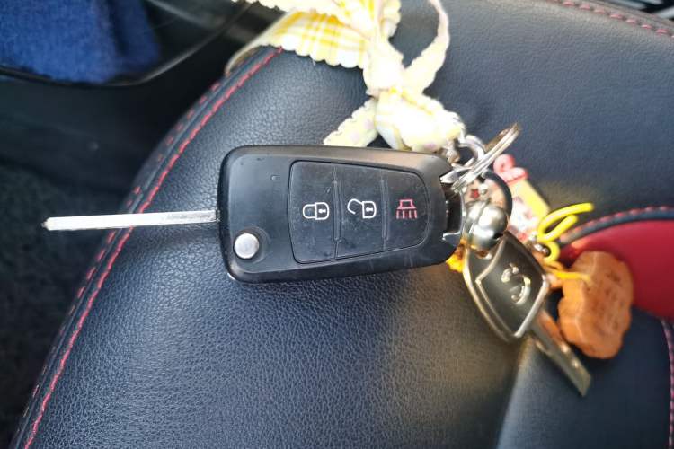 Used Haval H1 2015 1.5L AMT Luxury Model
