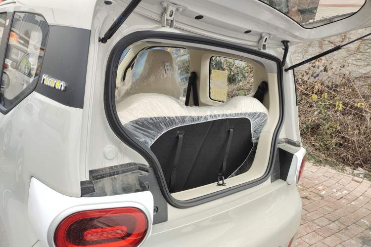 Used Wuling Hongguang MINIEV 2024 3rd Generation 215km Youth Edition
