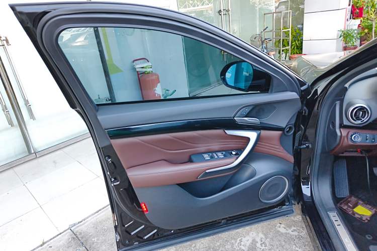 Used Wey VV7 2017 2.0T Ultra-Luxury Version