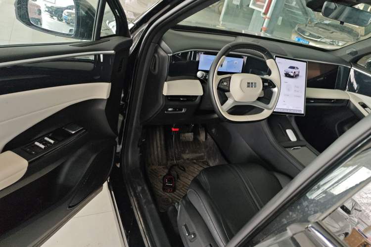 Used Geely Galaxy L7 2024 1.5T 115 km PLUS Dragon Edition
