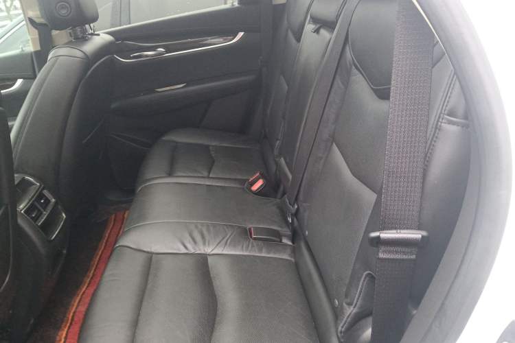 Used Cadillac XT5 2018 25T Luxury Model