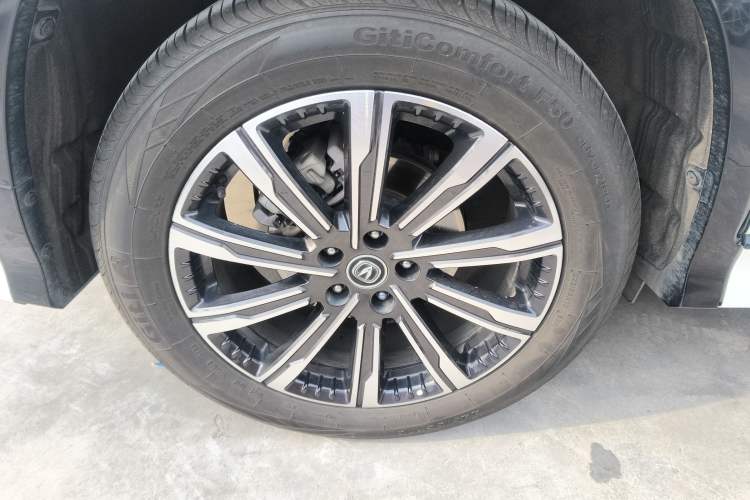 Used CHANGAN CS75 PLUS 2023 3rd Generation 1.5T Automatic Prestige Model
