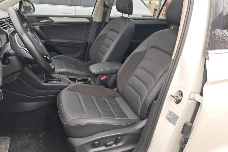 Used Volkswagen Tiguan L 2020 330TSI Automatic Two-Wheel Drive Smart Luxury Edition China VI Standard