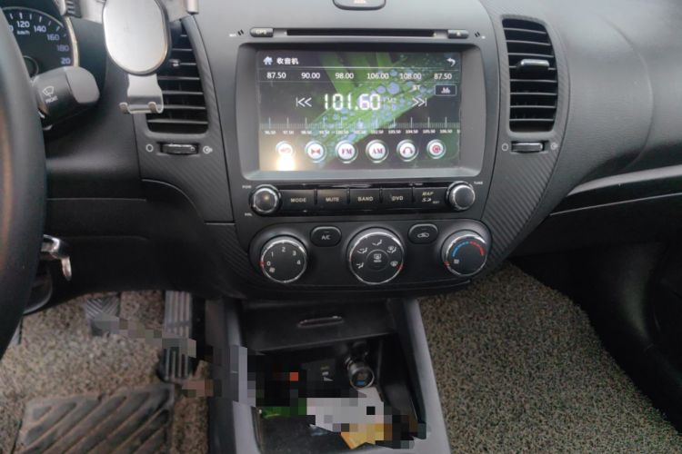 Used Kia K3 2013 1.6L Manual GLS Audio And AC Panel