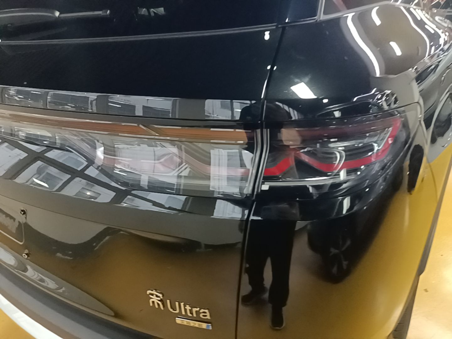 BYD Song Ultra EV 2026 Model DM-i 205KM Superior Edition — снимка 9