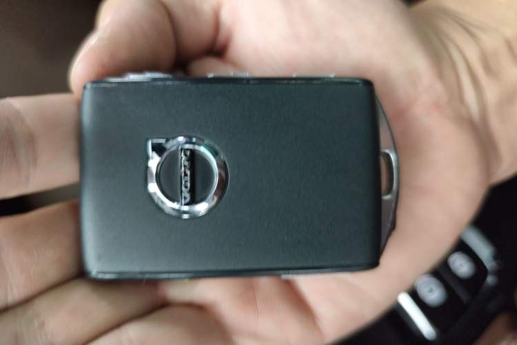 Used Volvo XC90 2023 B6 Zhiyi Luxury Edition 7-Seater
