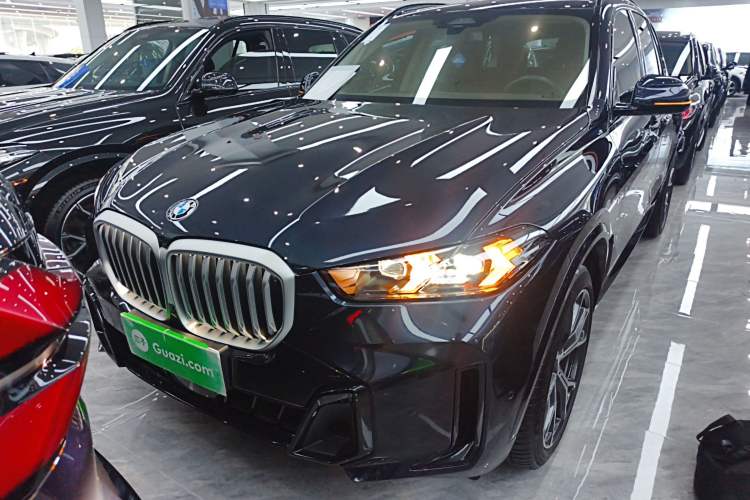 Used BMW X5 2023 xDrive 30Li Luxury M Sport Night Edition Package