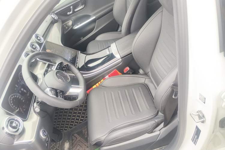 Used Mercedes-Benz C-Class 2023 Restyled C 260 L Night Edition Sports Version
