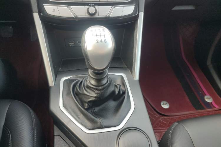 Used Great Wall Poer 2021 2.0T Commercial Version Manual Transmission Gasoline Two-Wheel Drive Elite Trim with Long Bed – GW4C20B
