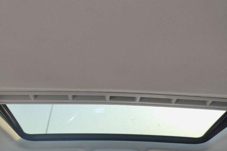 Used Volkswagen Sagitar 2015 230TSI Automatic Luxury Model Headliner