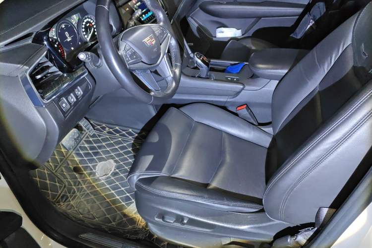 Used Cadillac XT5 2018 25T Luxury Model