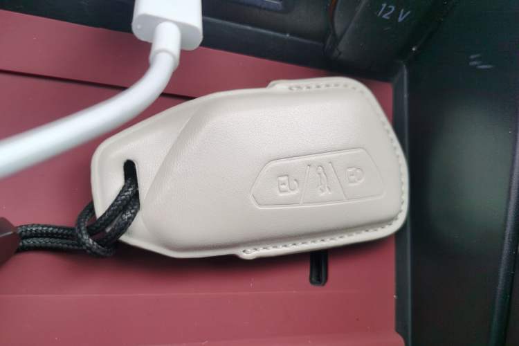 Used Volkswagen Tavendor 2024 380TSI All-Wheel-Drive R-Line Cruise Premium Edition