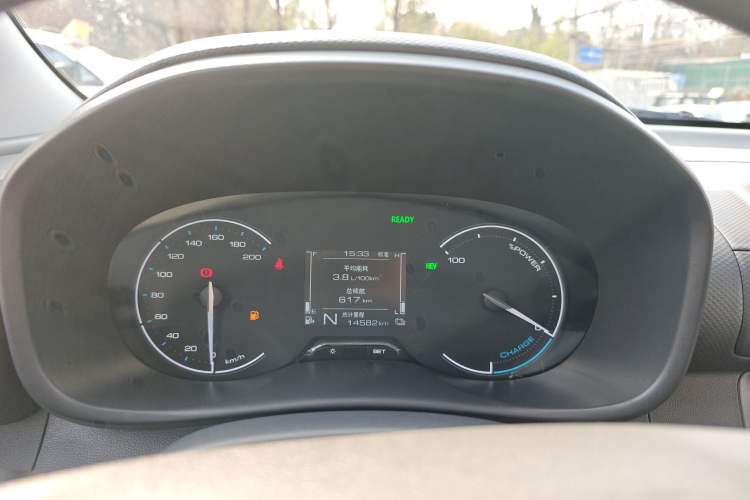 Used Wuling Hongguang New Energy 2025 Extended-Range Hybrid 50KM Comfort Version Instrument Cluster