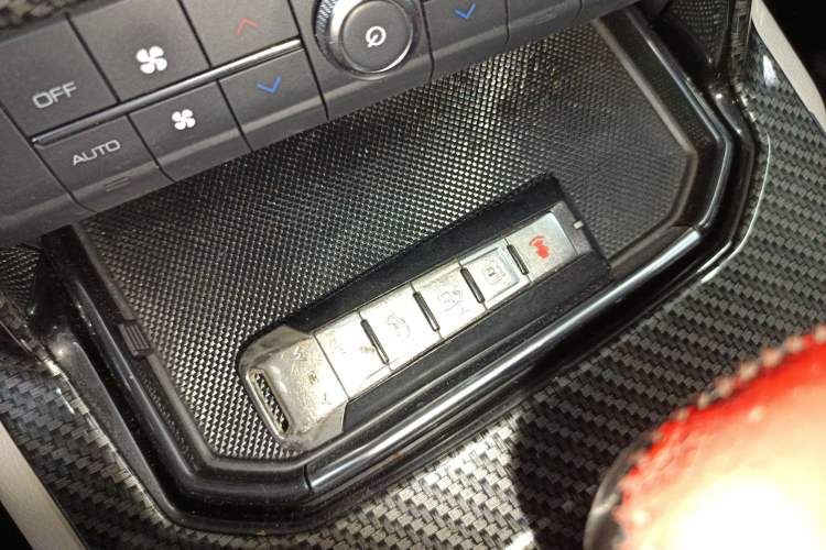 Used Wey VV7 2017 2.0T Ultra-Luxury Version