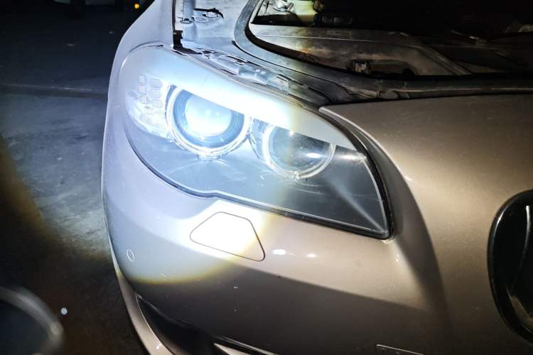 Used BMW 5 Series 2013 525Li Luxury Model Right Front Headlight