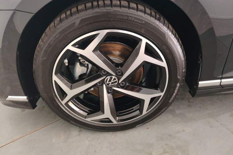 Used Volkswagen Magotan 2023 2 Million Units Commemorative Edition 330TSI DSG Luxury Version
