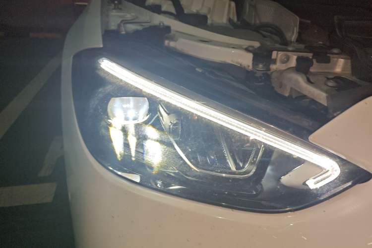 Used Mercedes-Benz C-Class New Energy 2023 Second Facelift C 350 eL Right Front Headlight