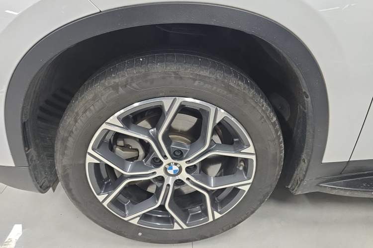 Used BMW X1 2022 sDrive25Li Leading Model Left Front Wheel Hub