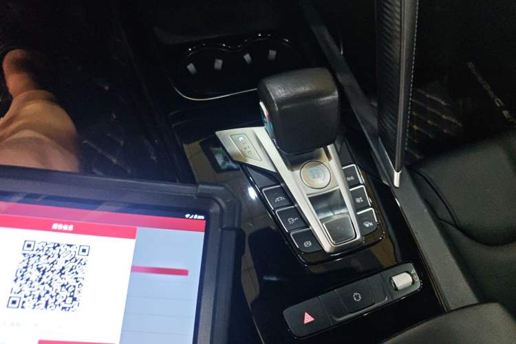 Used BYD Song Pro 2019 1.5T Automatic Luxury Model Gear Lever