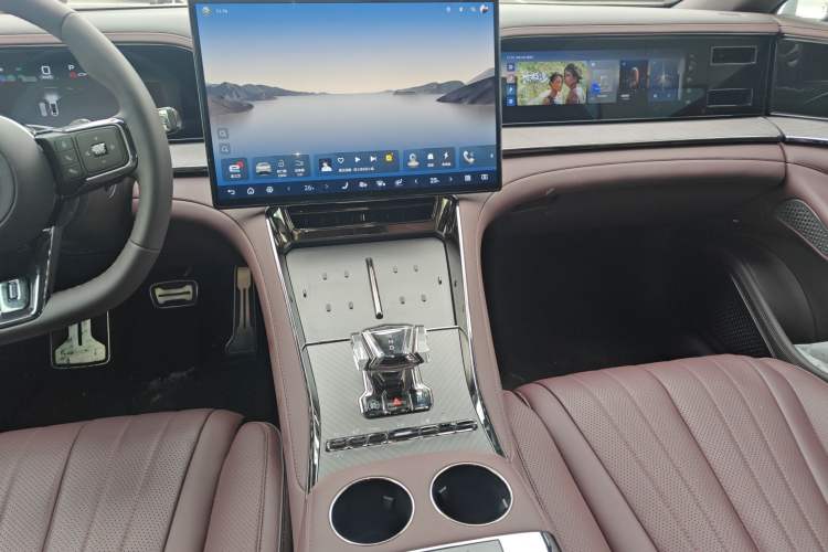 Used Denza Z9 2024 1100 km All-Wheel-Drive Ultra Version